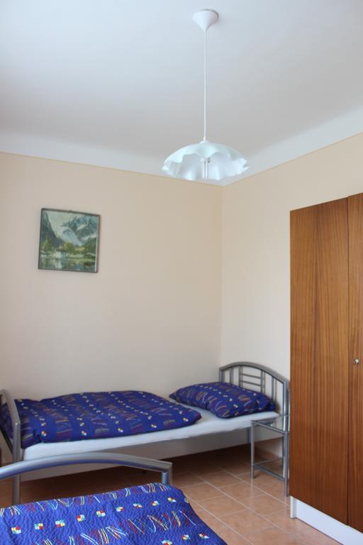 Domek U Lesa Bítov Rum bild